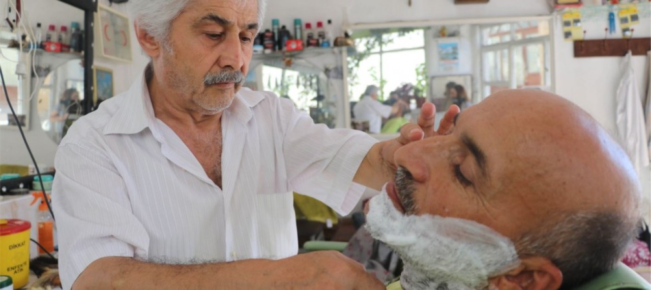 USTURA İLE GEÇEN BİR ÖMÜR