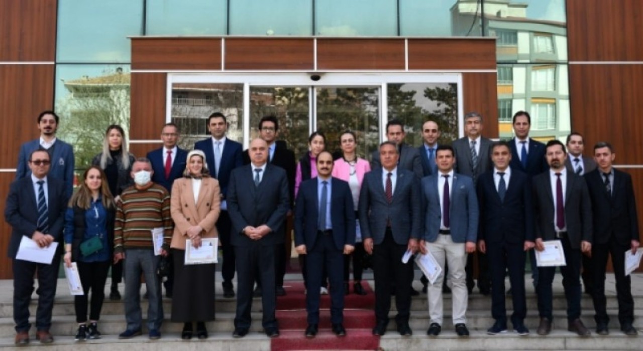üstün başarı belge takdim töreni düzenlendi