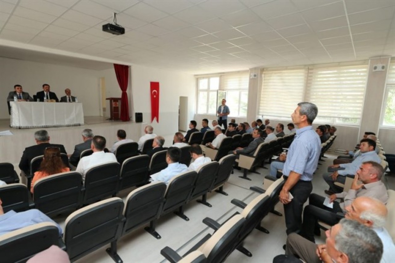 VALİ MASATLI, HAMAMÖZÜ MUHTARLARI İLE BİR ARAYA GELDİ