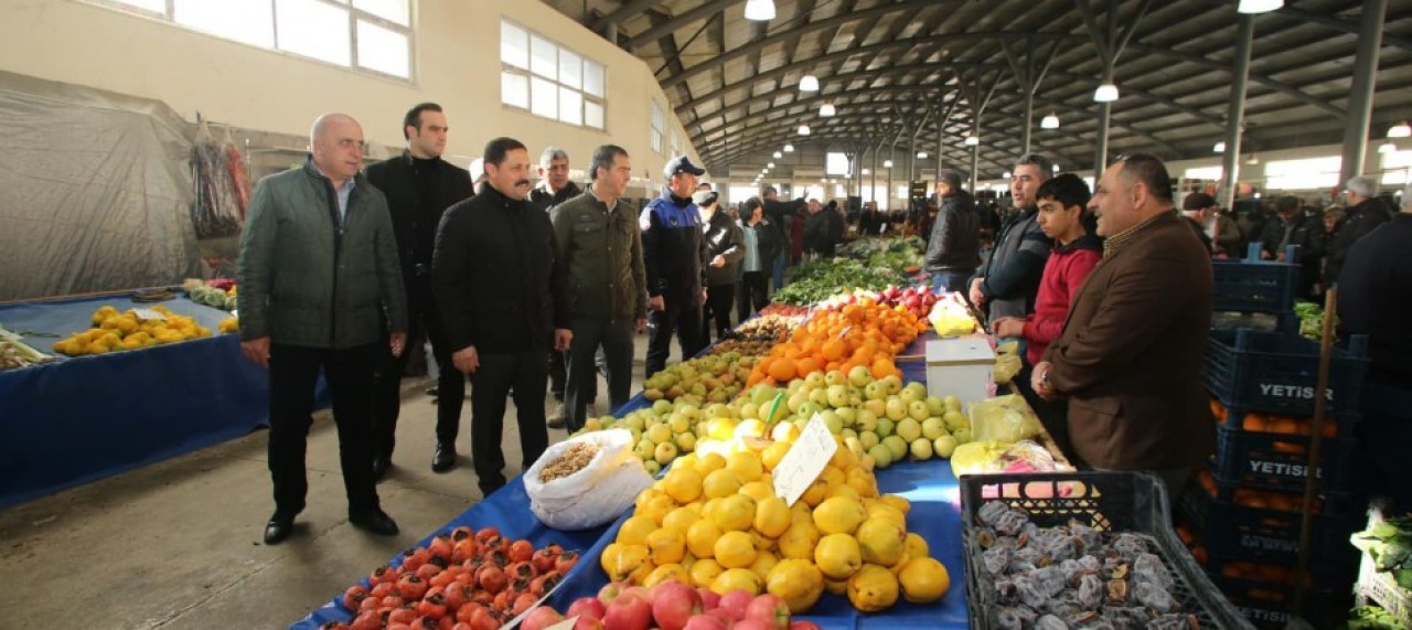 VALİ MASATLI SEMT PAZARINI ZİYARET ETTİ