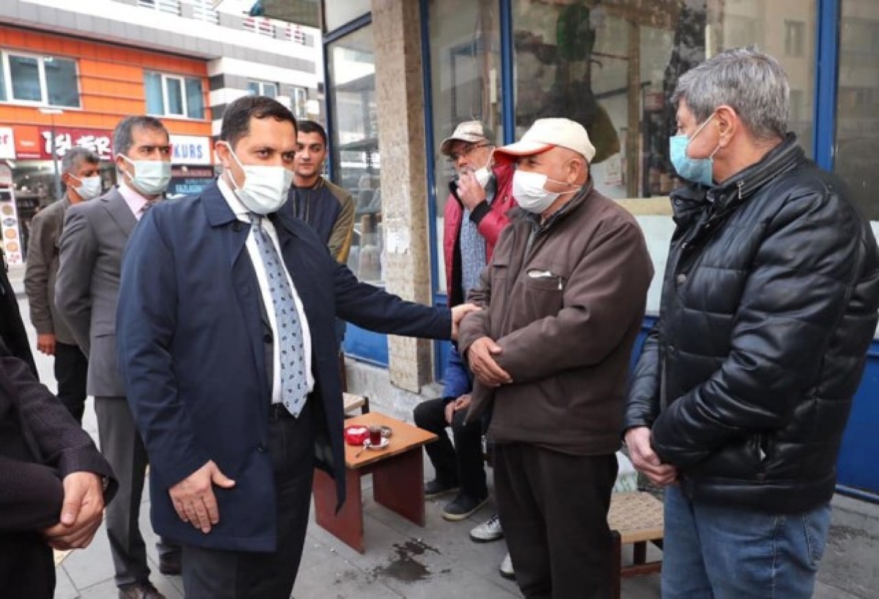 VATANDAŞLARDAN AŞILARINI TAMAMLAMASINI İSTEDİ