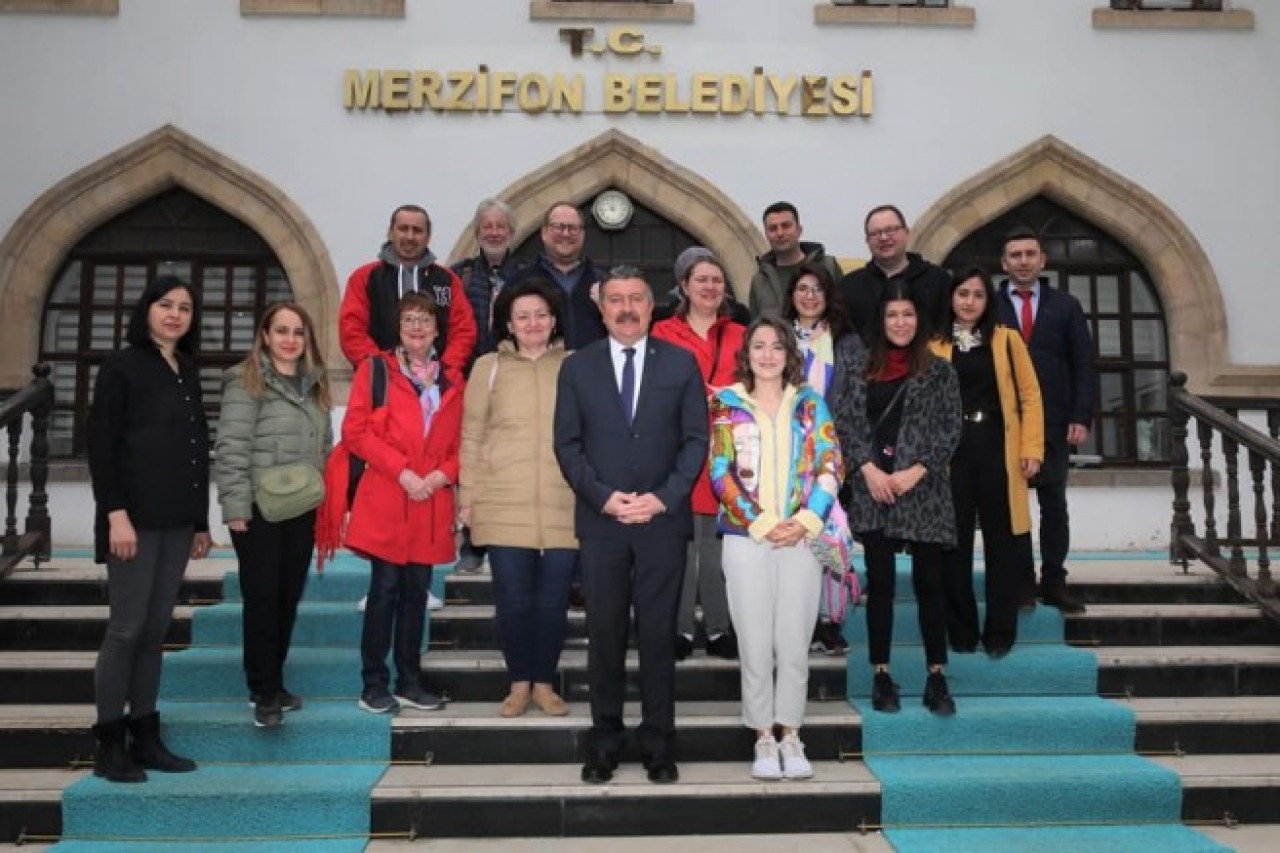 YABANCI ÖĞRETMENLER MERZİFON’A HAYRAN KALDI