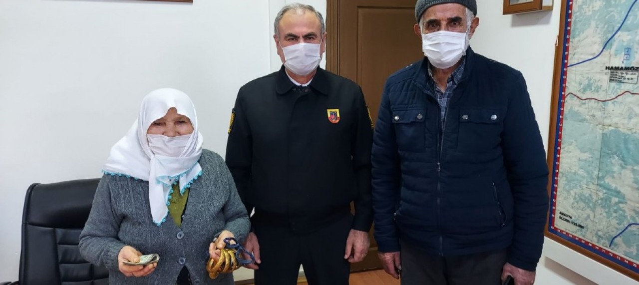 YAŞLI ÇİFTİ DOLANDIRAN ŞÜPHELİ GÖZALTINA ALINDI