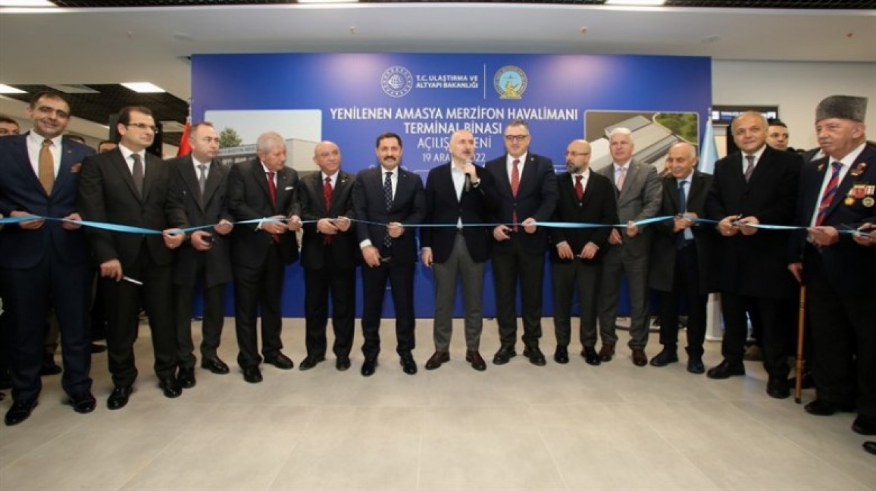 YENİ TERMİNAL BİNASININ AÇILIŞINI BAKAN KARAİSMAİLOĞLU YAPTI