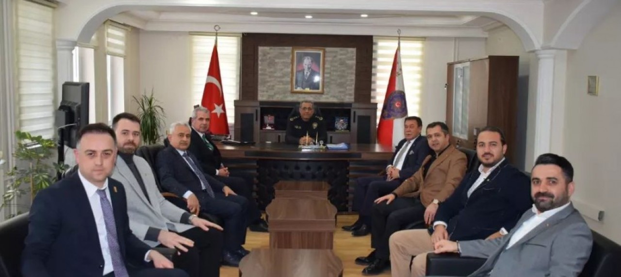 YENİ YÖNETİMDEN EMNİYET MÜDÜRÜ CEYHAN’A ZİYARET