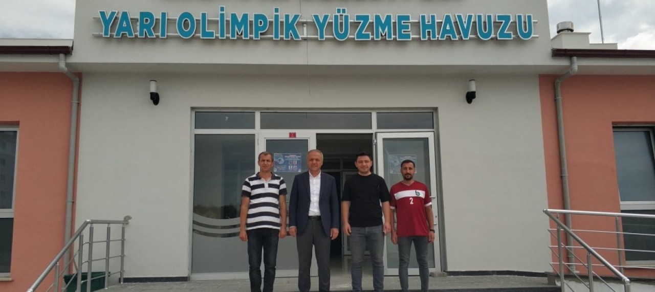 YENİLENEN YÜZÜYLE YÜZME HAVUZU HİZMETE GİRDİ