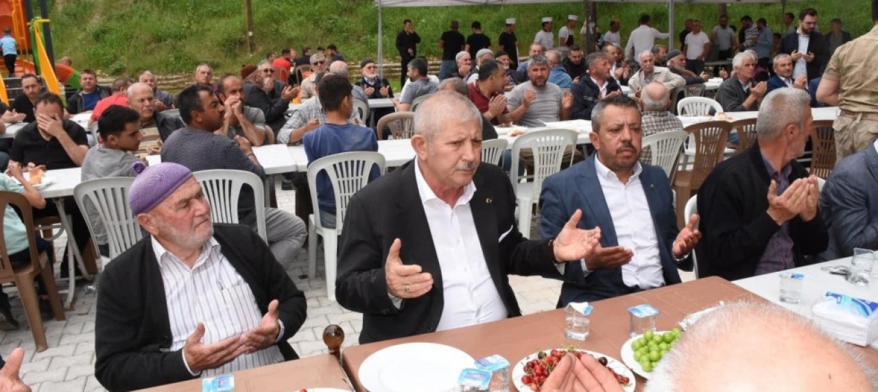 YEŞİL YENİCE MAHALLESİNDE YAĞMUR DUASI YAPILDI
