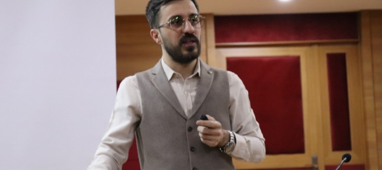 YETENEK KAPISI VE KARİYER KAPISI KONULU KONFERANS GERÇEKLEŞTİRİLDİ