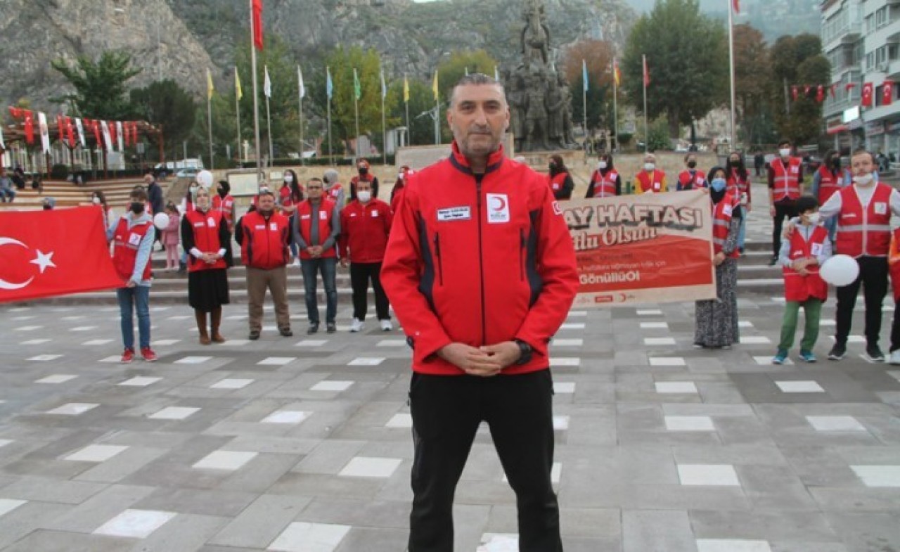 YILDA EN AZ BİR KEZ KAN BAĞIŞI YAPIN