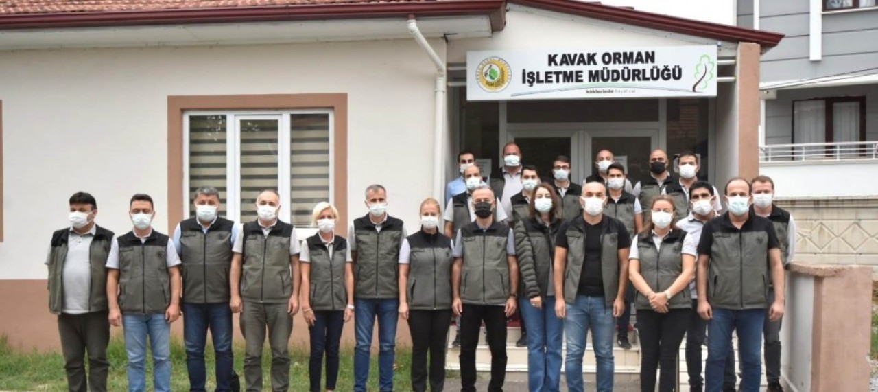 ZAMANIN GERİSİNDE KALAN BİLGİ, DÜŞÜNCE VE UYGULAMALARLA BAŞARIYA ULAŞILAMAZ