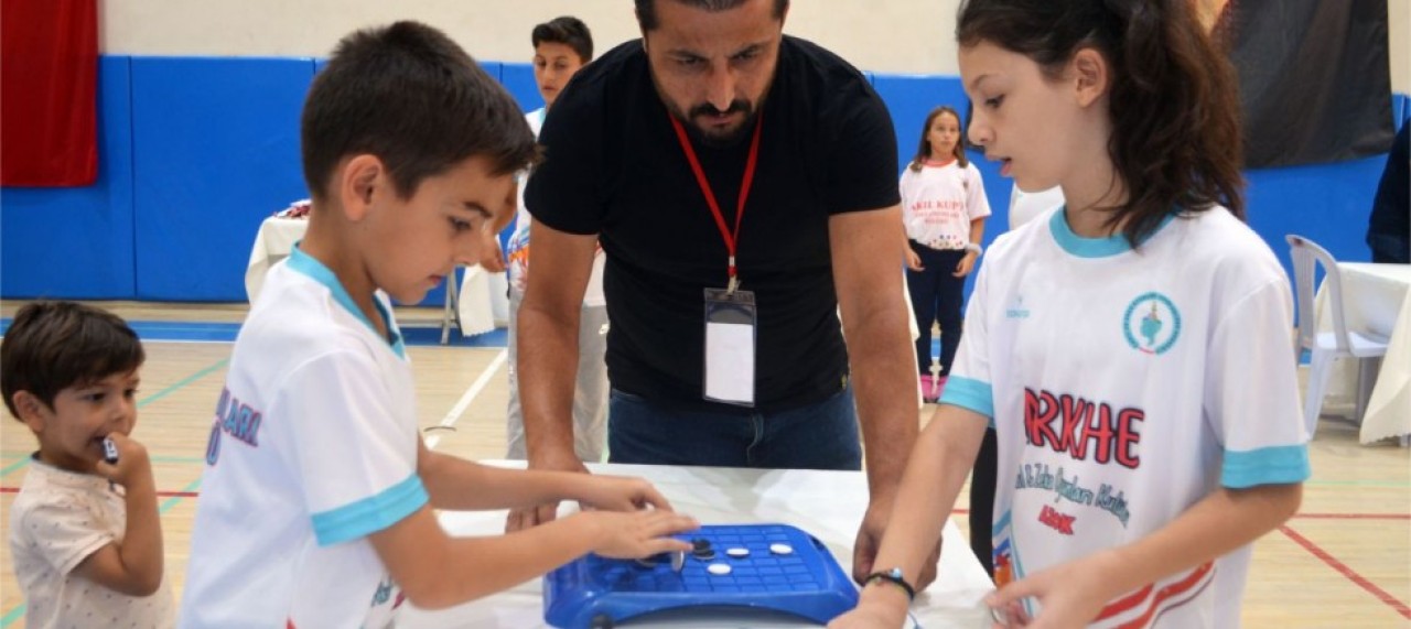ZEKA OYUNLARI DOSTLUK TURNUVASI DÜZENLENDİ