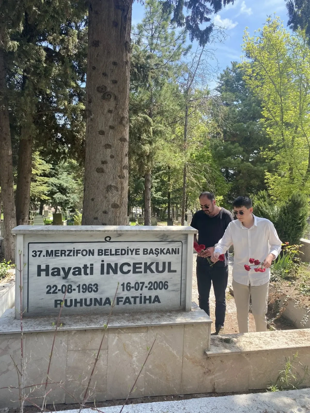 AK Gençlik’ten Vefa Ziyareti: İncekul ve Demir Dualarla Anıldı! 3