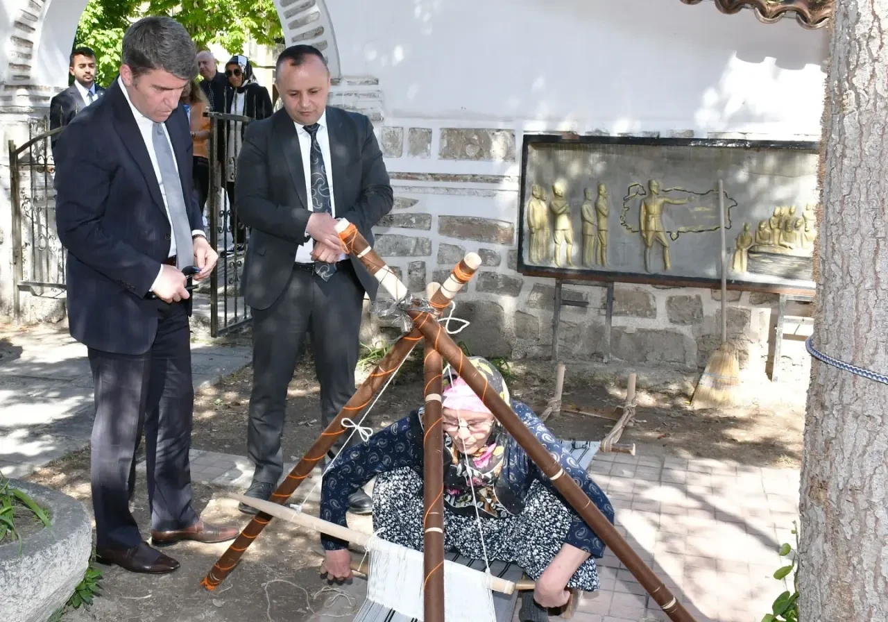 Vali Önder Bakan ve Başkan Turgay Sevindi’den Sanatevi’ne Ziyaret 1
