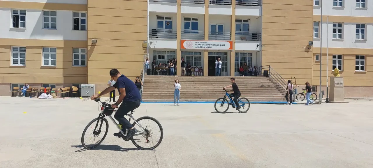 Hasan Coci Anadolu Lisesi’nde Hıdrellez Coşkusu Renkli Görüntülere Sahne Oldu 4