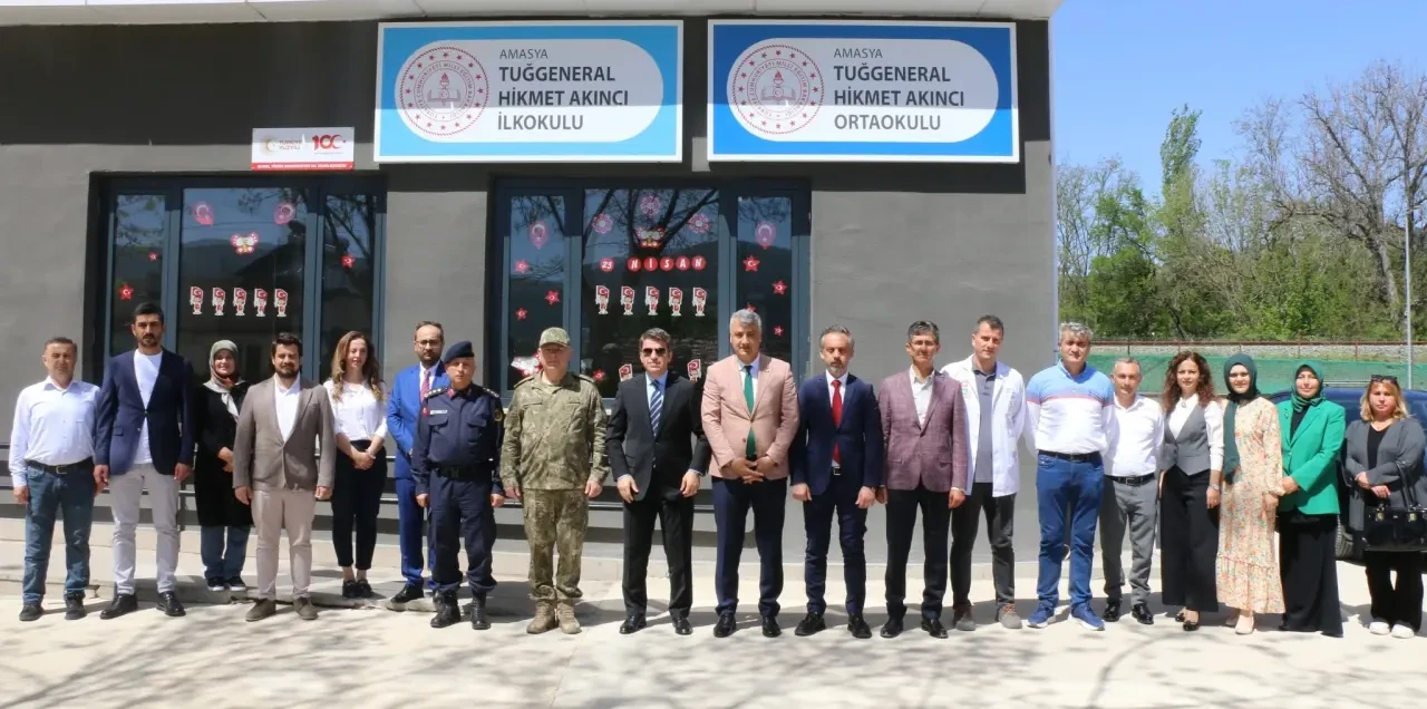 Vali Önder Bakan’dan Eğitime Yakın İlgi: Öğrencilerle Bir Araya Geldi 4