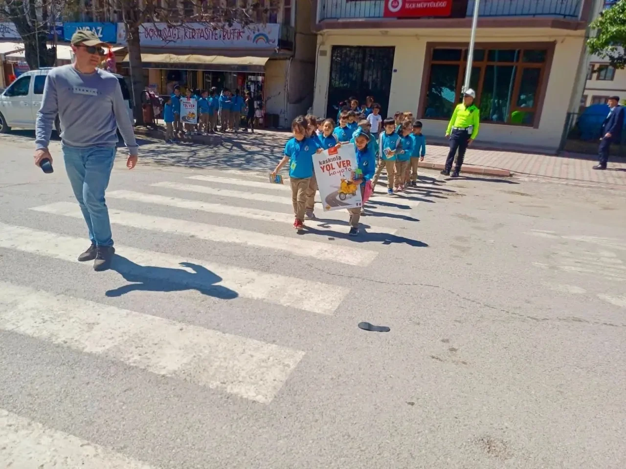 Hamamözü’nde Trafik Bilincine “Bir Kural Bir Ömür” Dokunuşu! 1