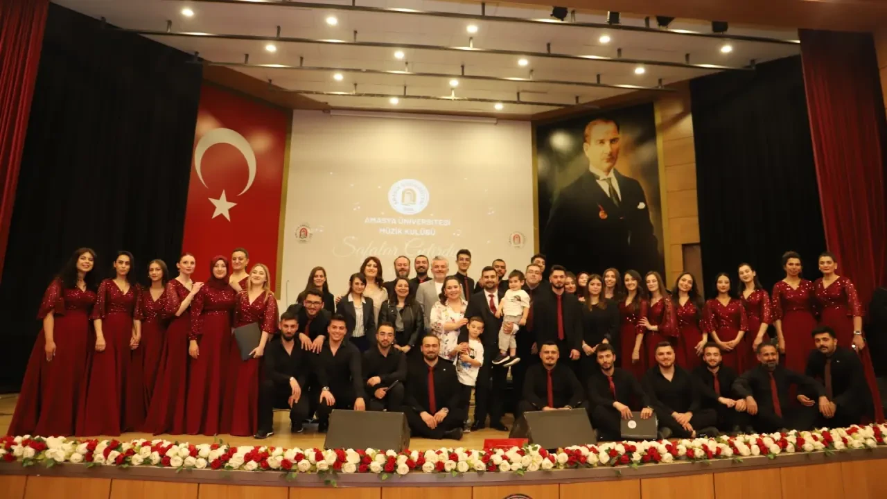 Amasya'da Türk Sanat Müziği Konseri Kulakların Pasını Sildi 4