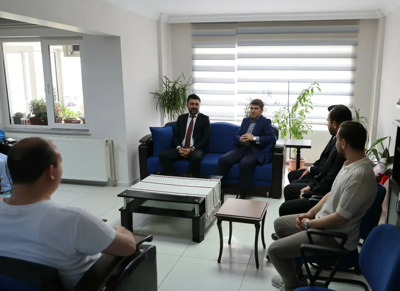 Vali Önder Bakan’dan Amasya Eczacılar Odası’na Ziyaret 2