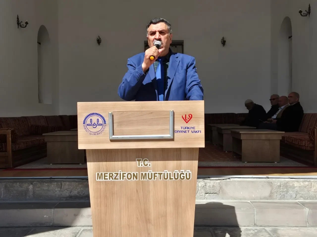 Merzifon’da Hayır İçin Birlik: Kur’an Kursları Yararına Kermes Açıldı 1