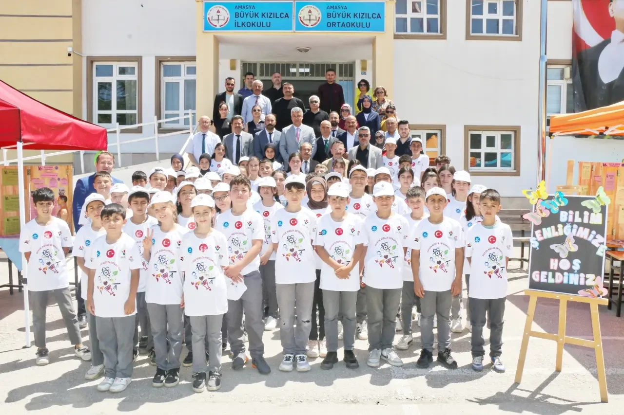 Büyük Kızılca’da Bilim Coşkusu: TÜBİTAK 4006 Fuarının Açılışını İl Müdürü Katipoğlu Yaptı 4
