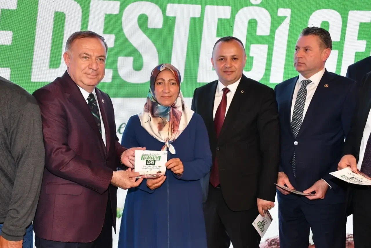 Amasya Belediyesi’nden Çiftçiye Fide Desteği! 4