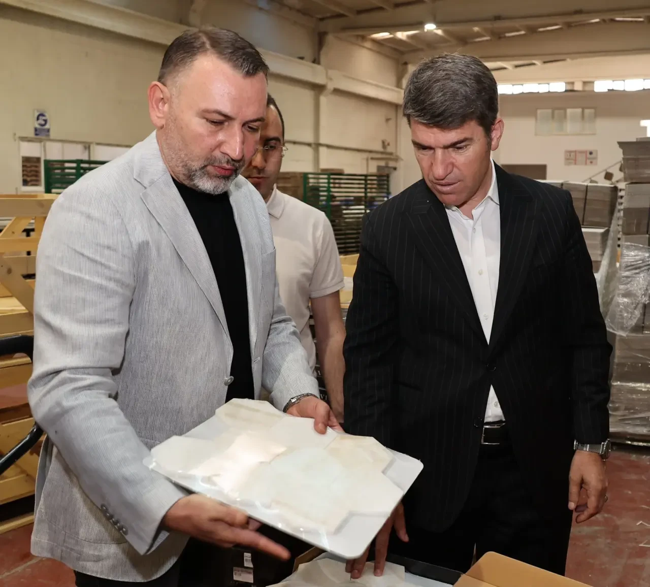 Amasya Valisi Önder Bakan’dan Fimart Mozaik Tasarım Firması’na Ziyaret 1