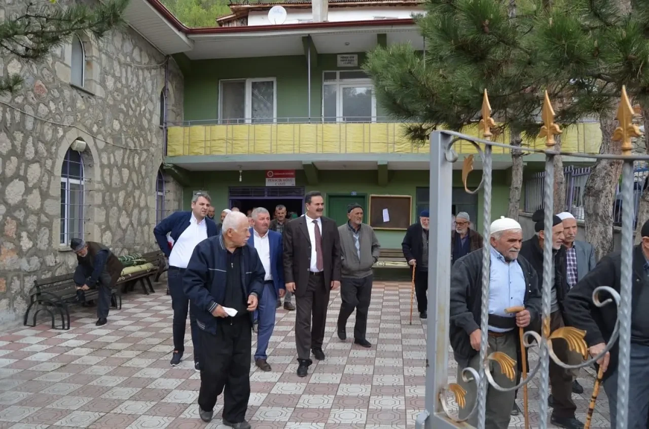 Milletvekillerinden Pusacık’a Dua ve Dayanışma Ziyareti 2