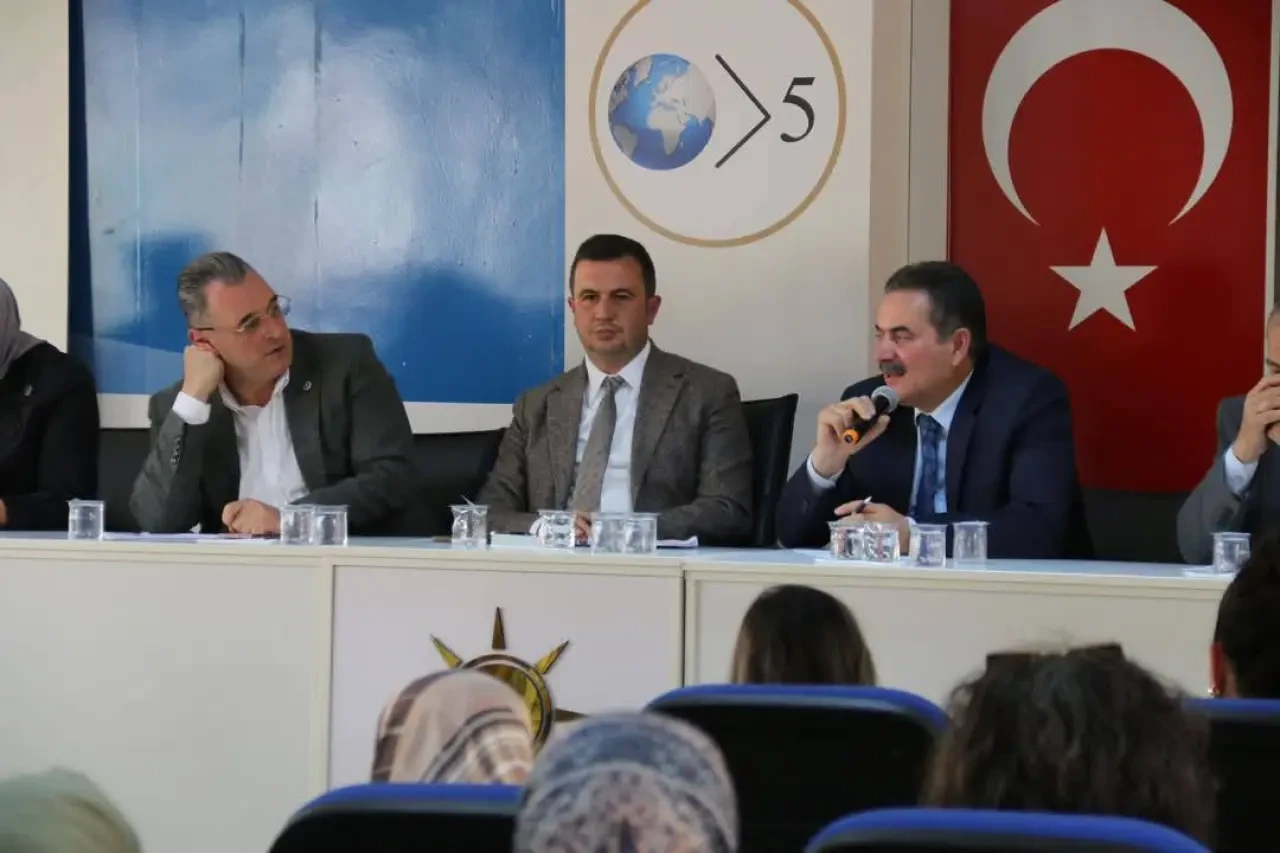 AK Parti Amasya Teşkilatı Merzifon’da Buluştu 3