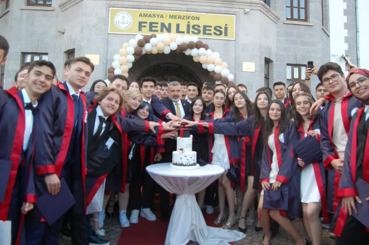 Merzifon Fen Lisesi 11. Dönem Mezunlarını Uğurladı 4