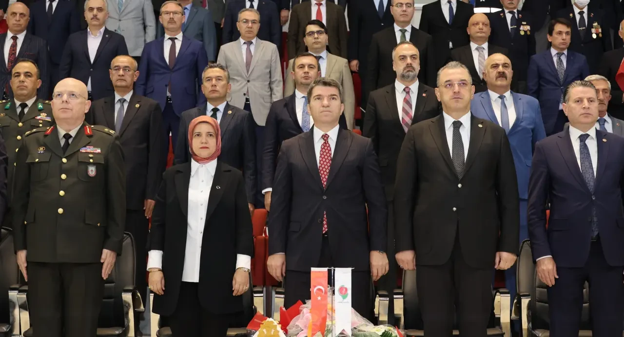 Amasya’da 19 Mayıs Coşkusu: Halkın Yoğun Katılımıyla Bayram Kutlandı 1