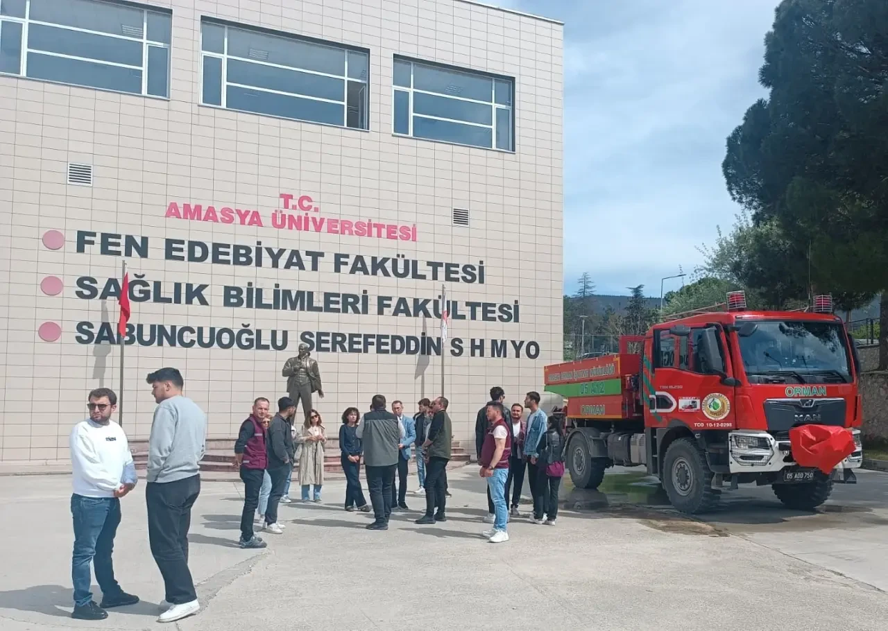 Amasya Üniversitesi’nde Orman Yangınlarıyla Mücadele Eğitimi: Öğrenciler Bilinçlendi 3