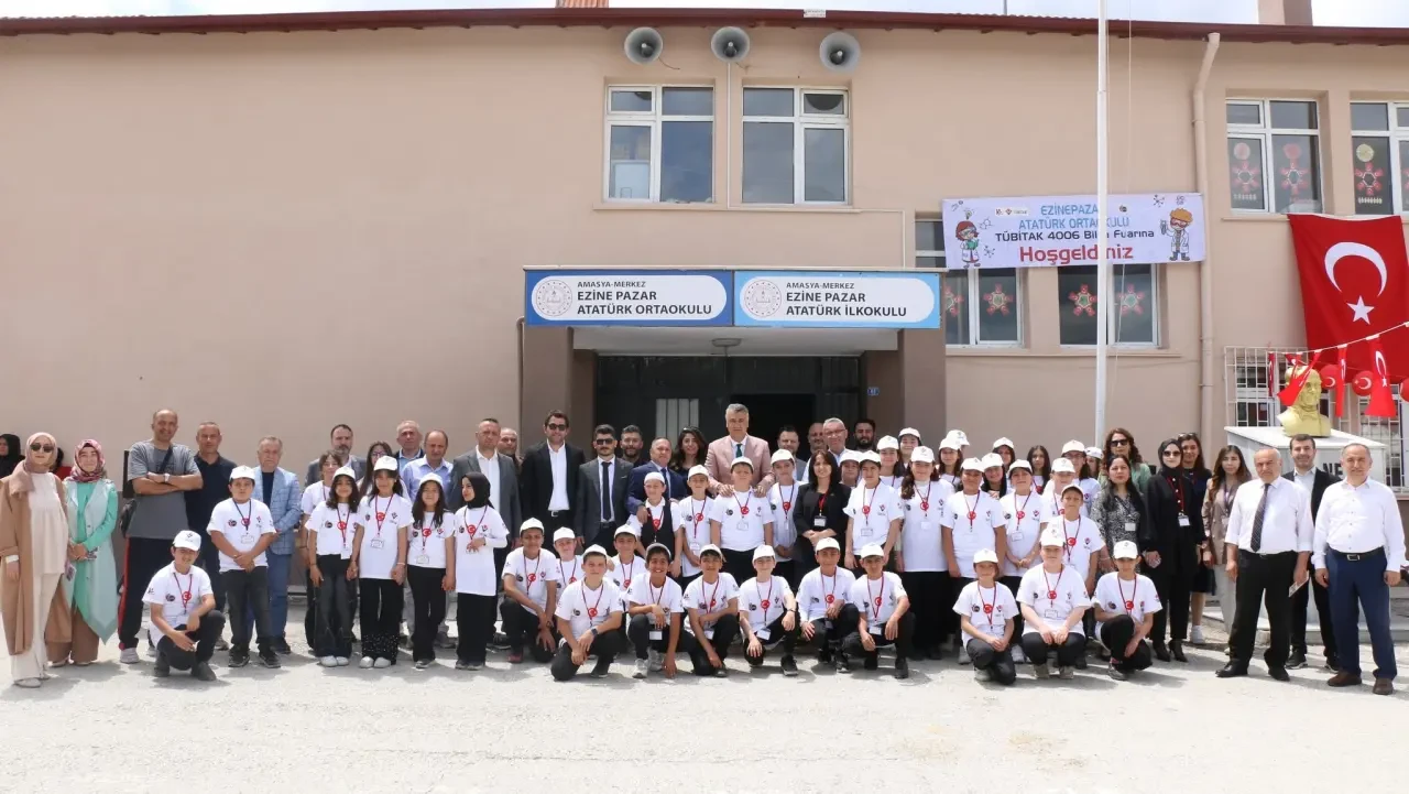 Ezinepazar’da Bilimin Işığı Parladı: TÜBİTAK 4006 Bilim Fuarı Açıldı 5