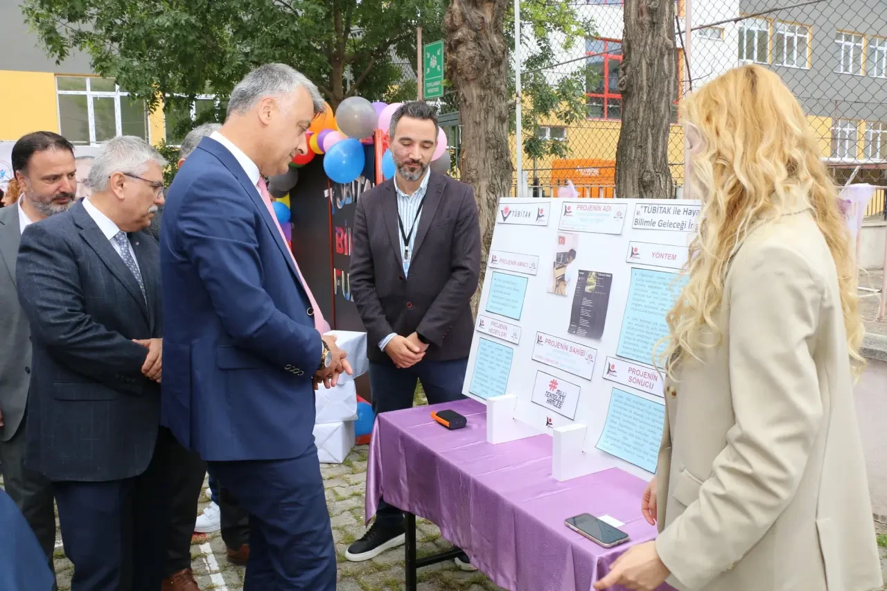 Bilimde Engel Yok: Şehzade Özel Eğitim Okulu’nda TÜBİTAK Bilim Fuarı Açıldı 2