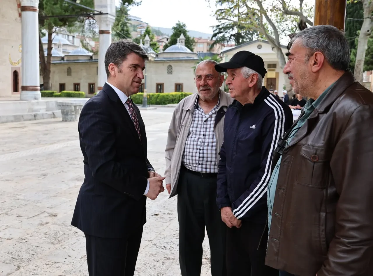 Vali Önder Bakan Amasya Sokaklarında Vatandaşla Buluştu 2
