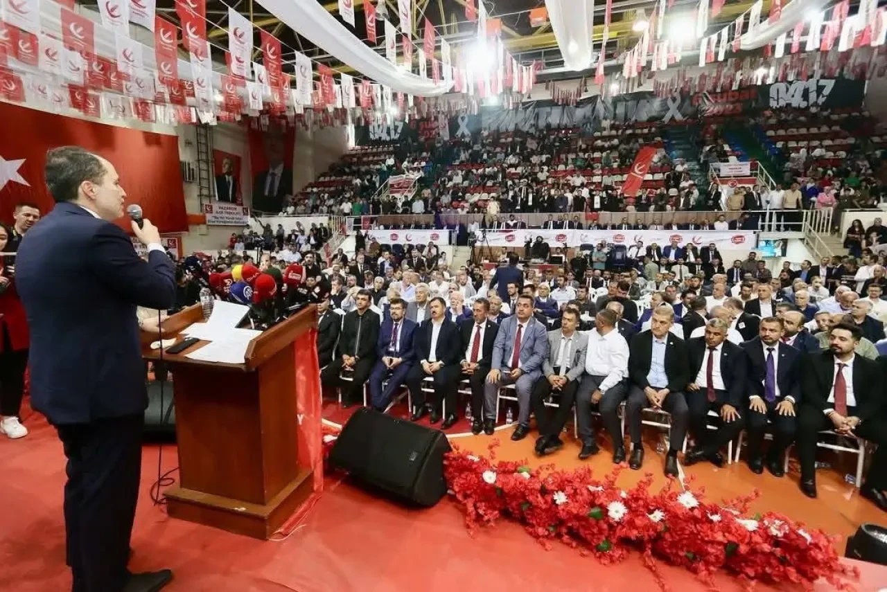 Yeniden Refah’tan Coşkulu Kongreye Tam Destek 2