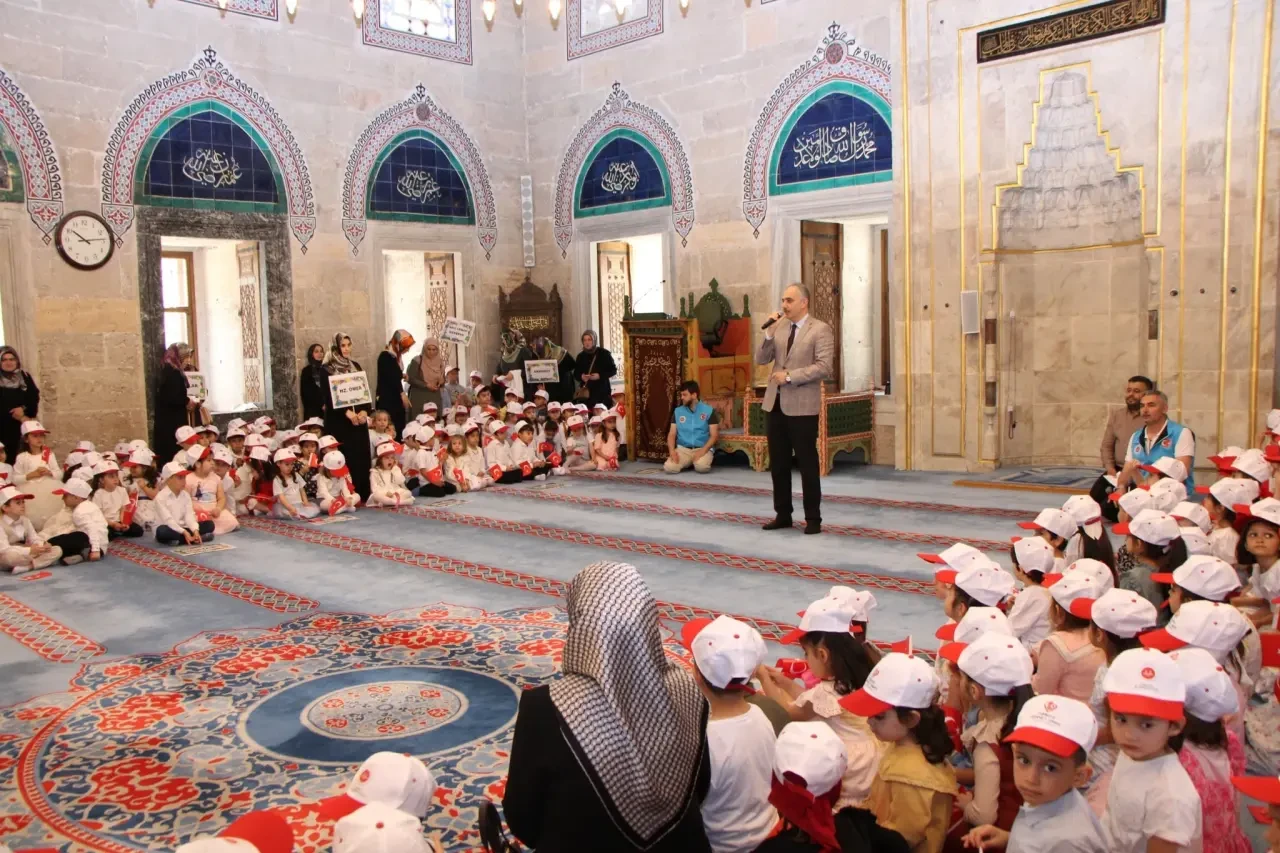 Minik Yüreklerden Veda: Amasya’da 4-6 Yaş Öğrencileri İçin Anlamlı Program 3