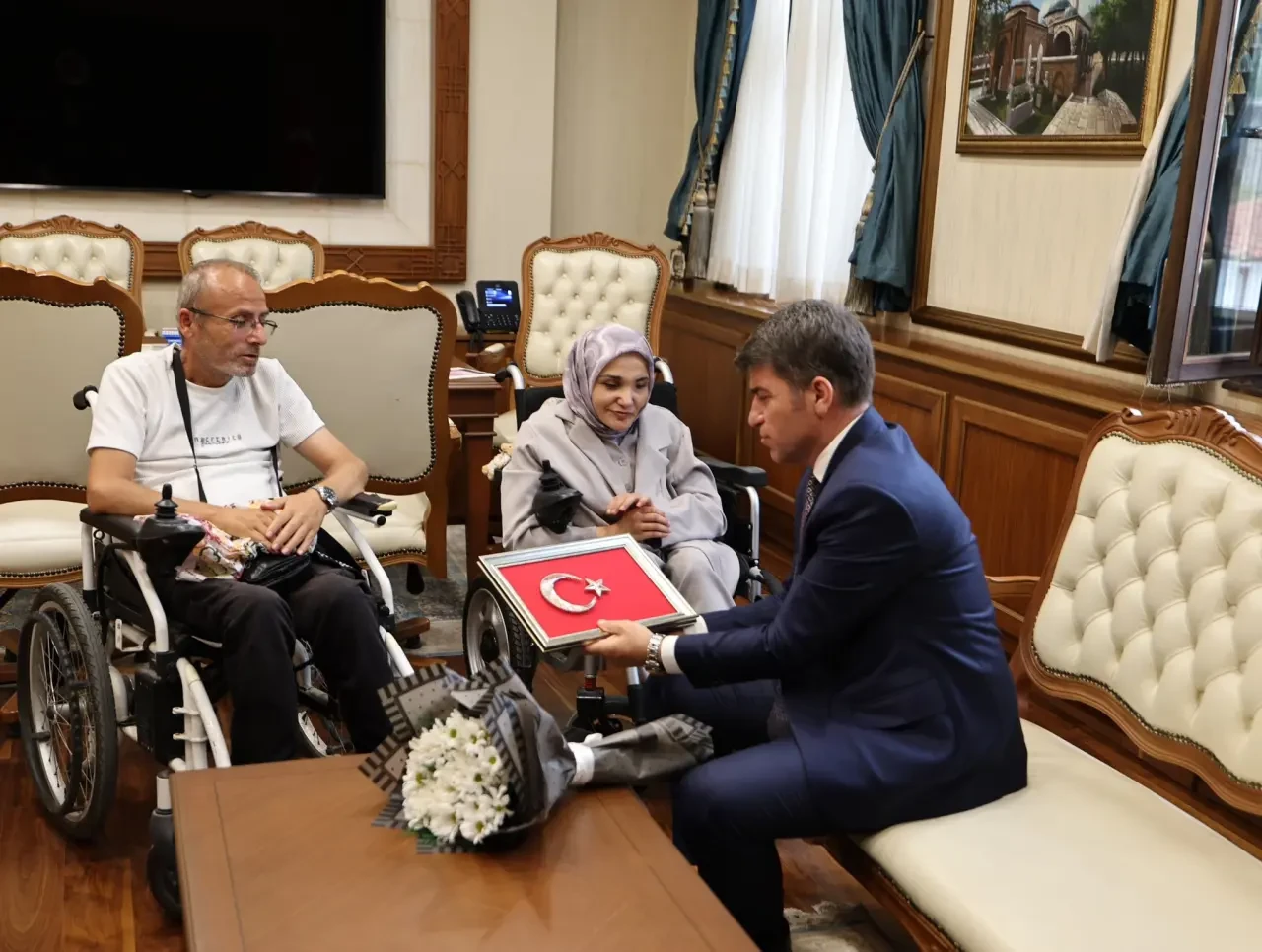 Amasya Valisi Önder Bakan’a Anlamlı Ziyaretler 1