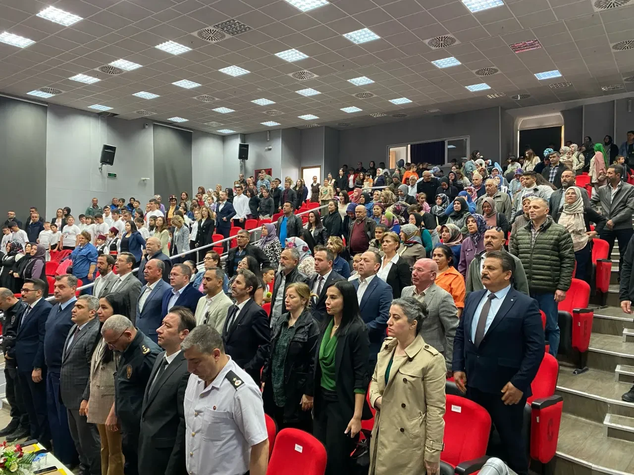Merzifon’da Anlamlı Program: “Elimi Tutsan Engelimi Unutsam” 1
