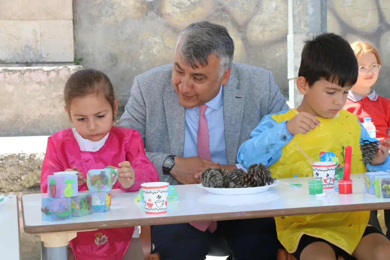Büyük Kızılca’da Bilim Coşkusu: TÜBİTAK 4006 Fuarının Açılışını İl Müdürü Katipoğlu Yaptı 3