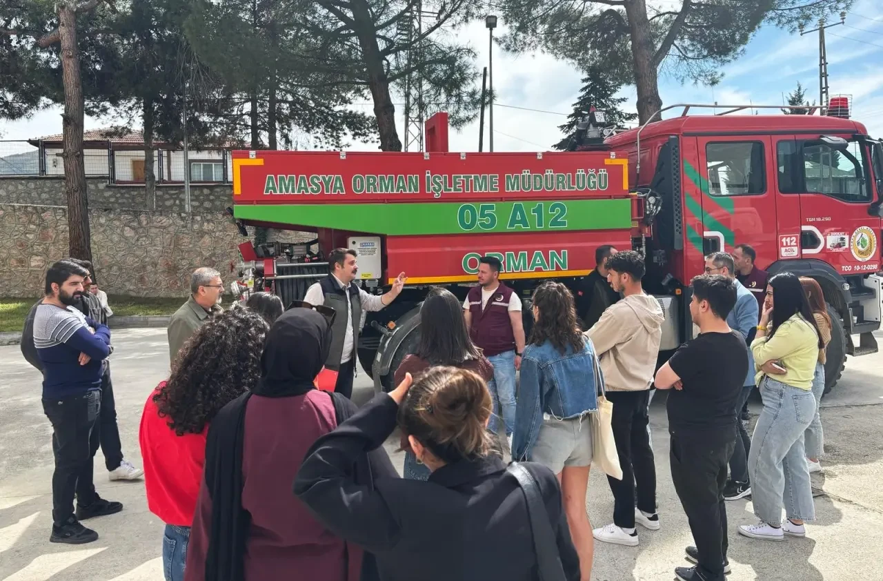 Amasya Üniversitesi’nde Orman Yangınlarıyla Mücadele Eğitimi: Öğrenciler Bilinçlendi 1