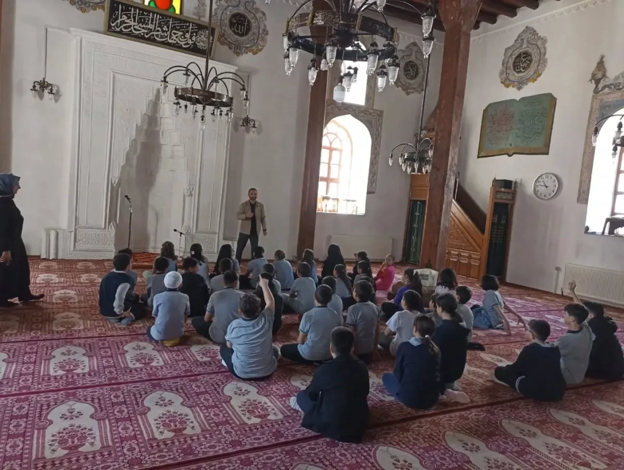 Merzifon’da Cami ve Medrese Gezisine Yoğun İlgi 1