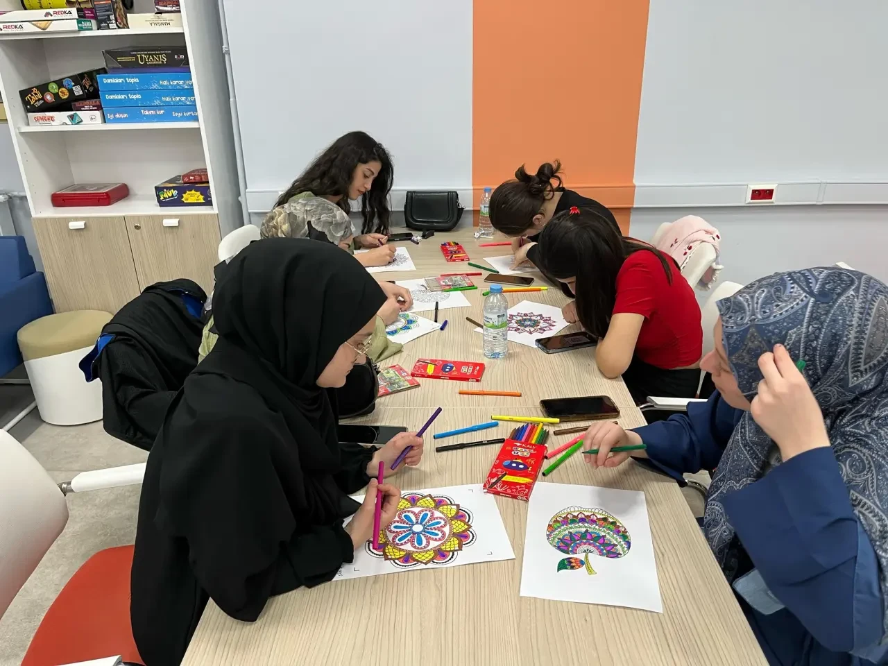 Amasya’da Gençler Mandala ile Renkleri Konuşturdu 3