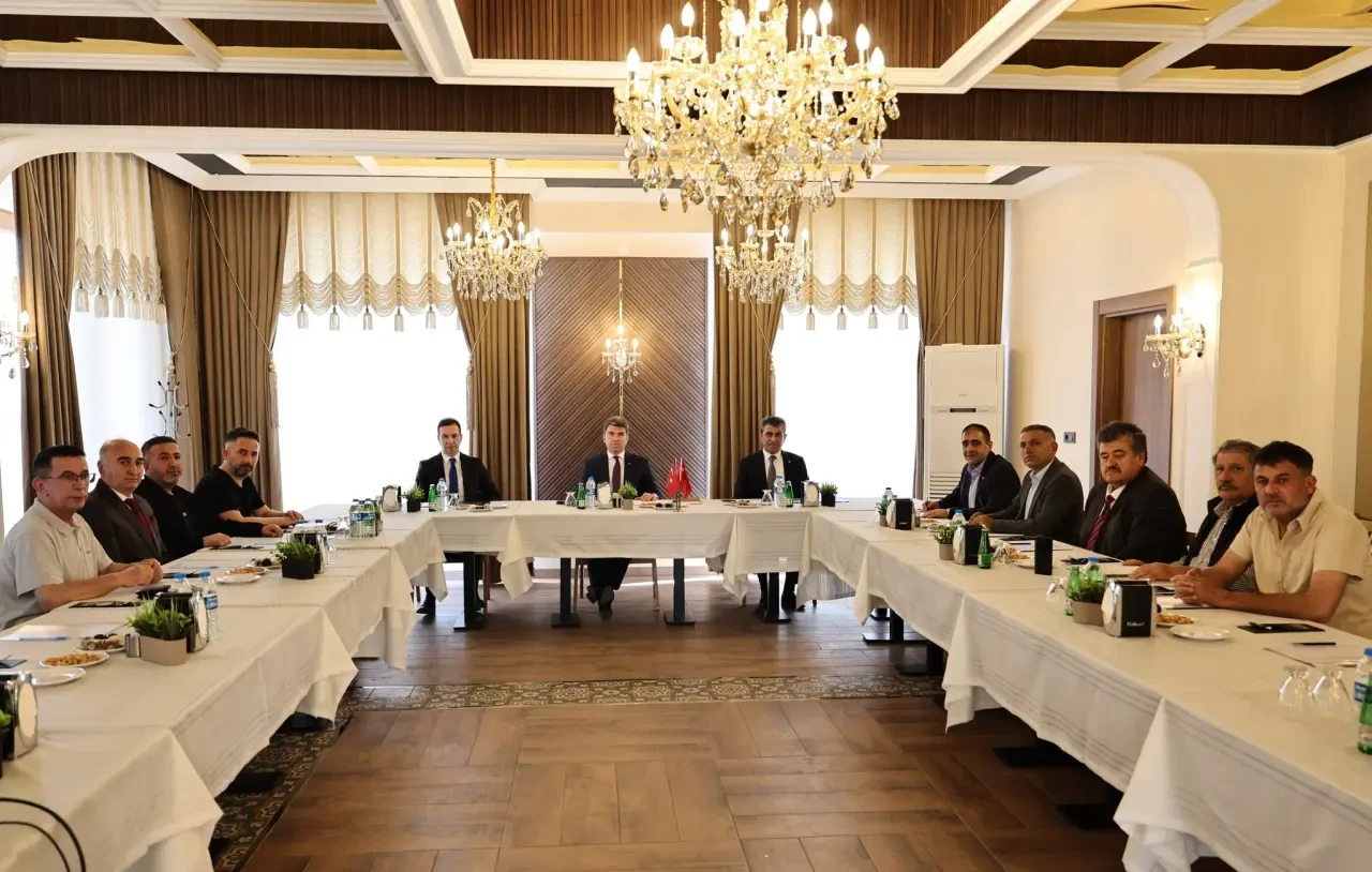 Vali Önder Bakan, Suluova OSB’de Sanayi ve Yatırım Gündemini Değerlendirdi 1