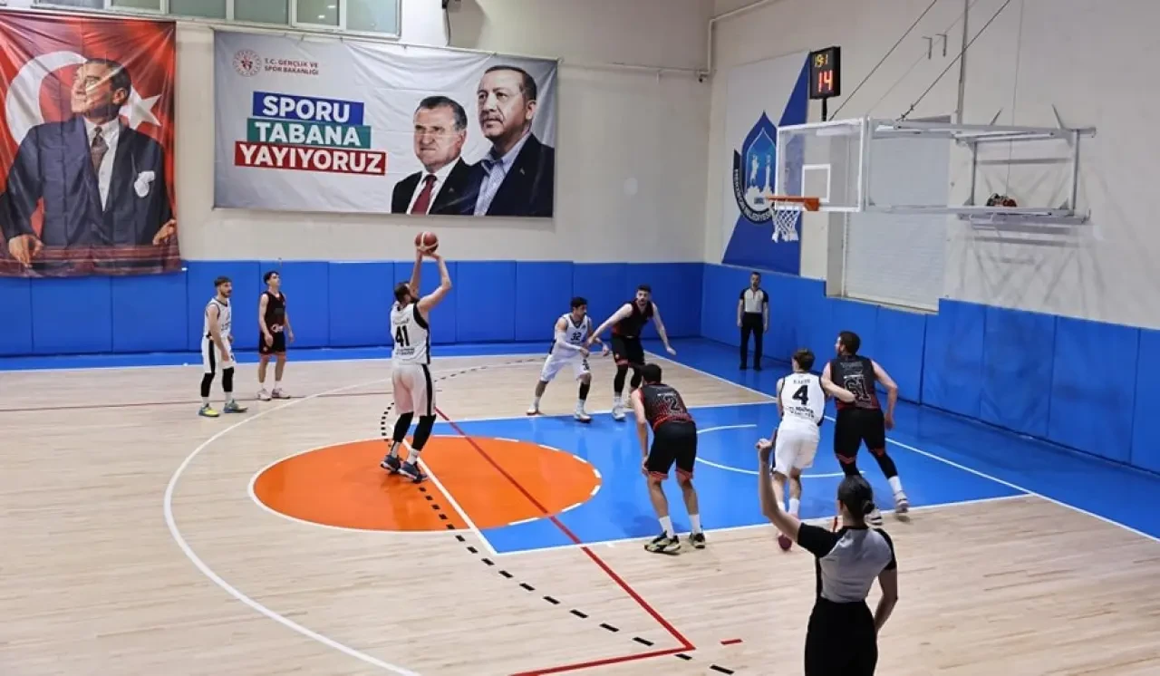 Belediyespor İlk Turu Rahat Geçti! 1