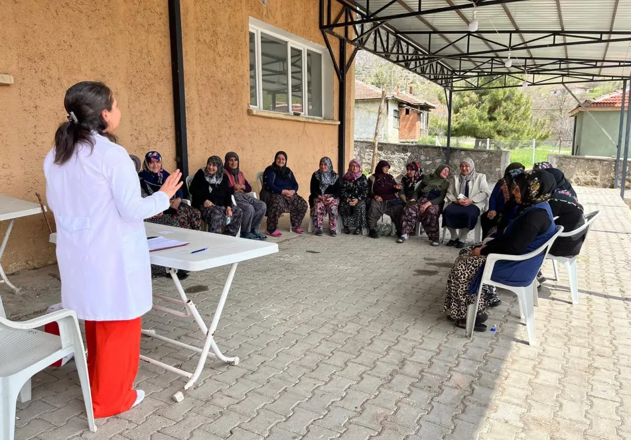 Amasya’da Kanser Taramaları, KKKA ve Hijyen Eğitimiyle Farkındalık Artırılıyor 2
