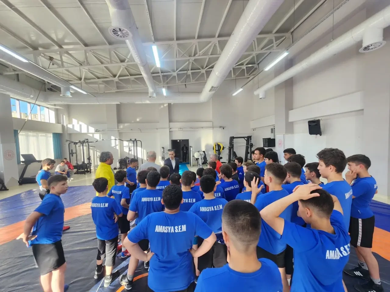 Gençlik ve Spor İl Müdürü Osman Ercan, Sporcu Eğitim Merkezi Sporcularıyla Buluştu 2