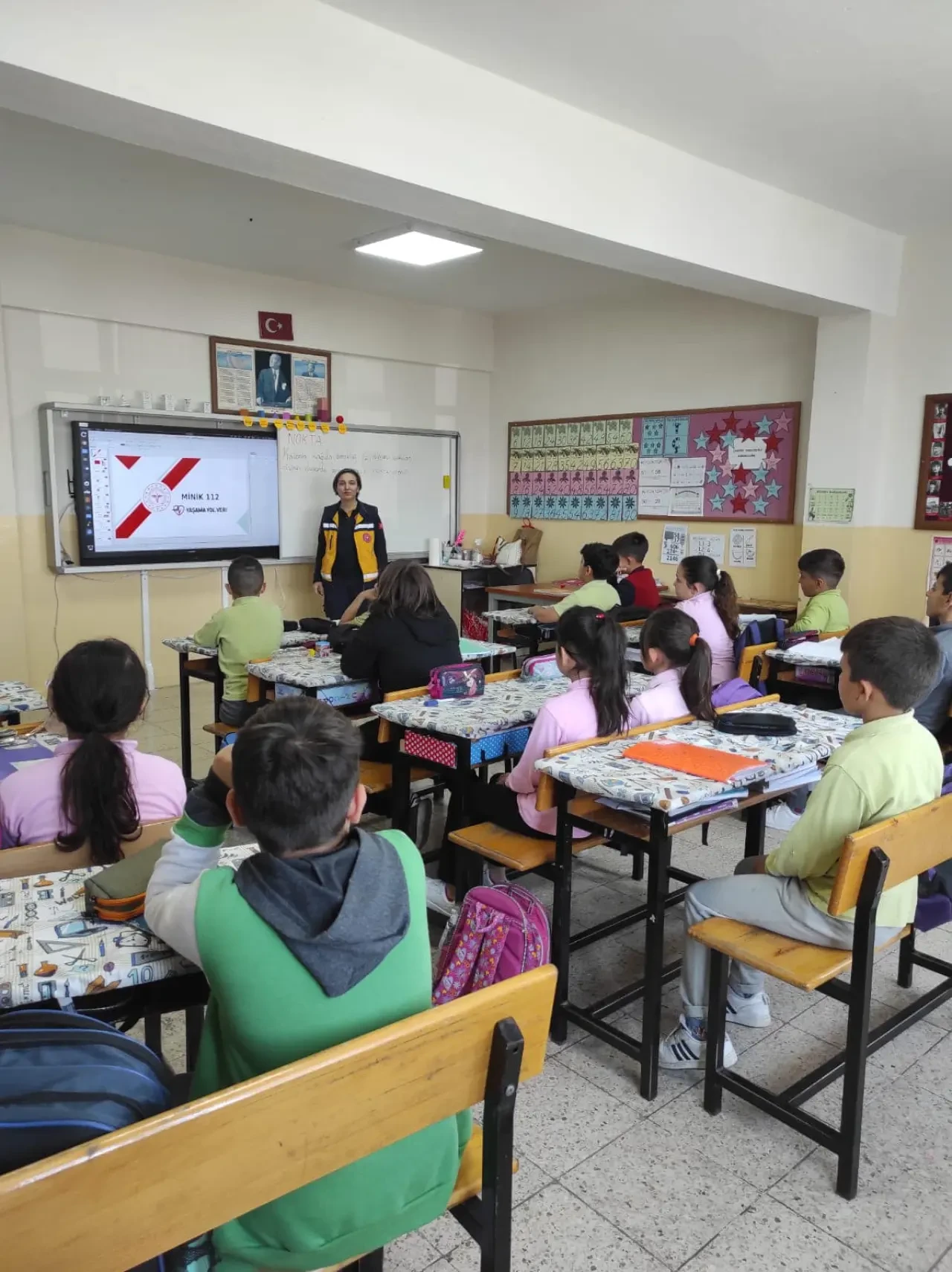 “Yaşama Yol Ver” Etkinliğiyle Miniklere 112 Acil Sağlık Eğitimi Verildi 4