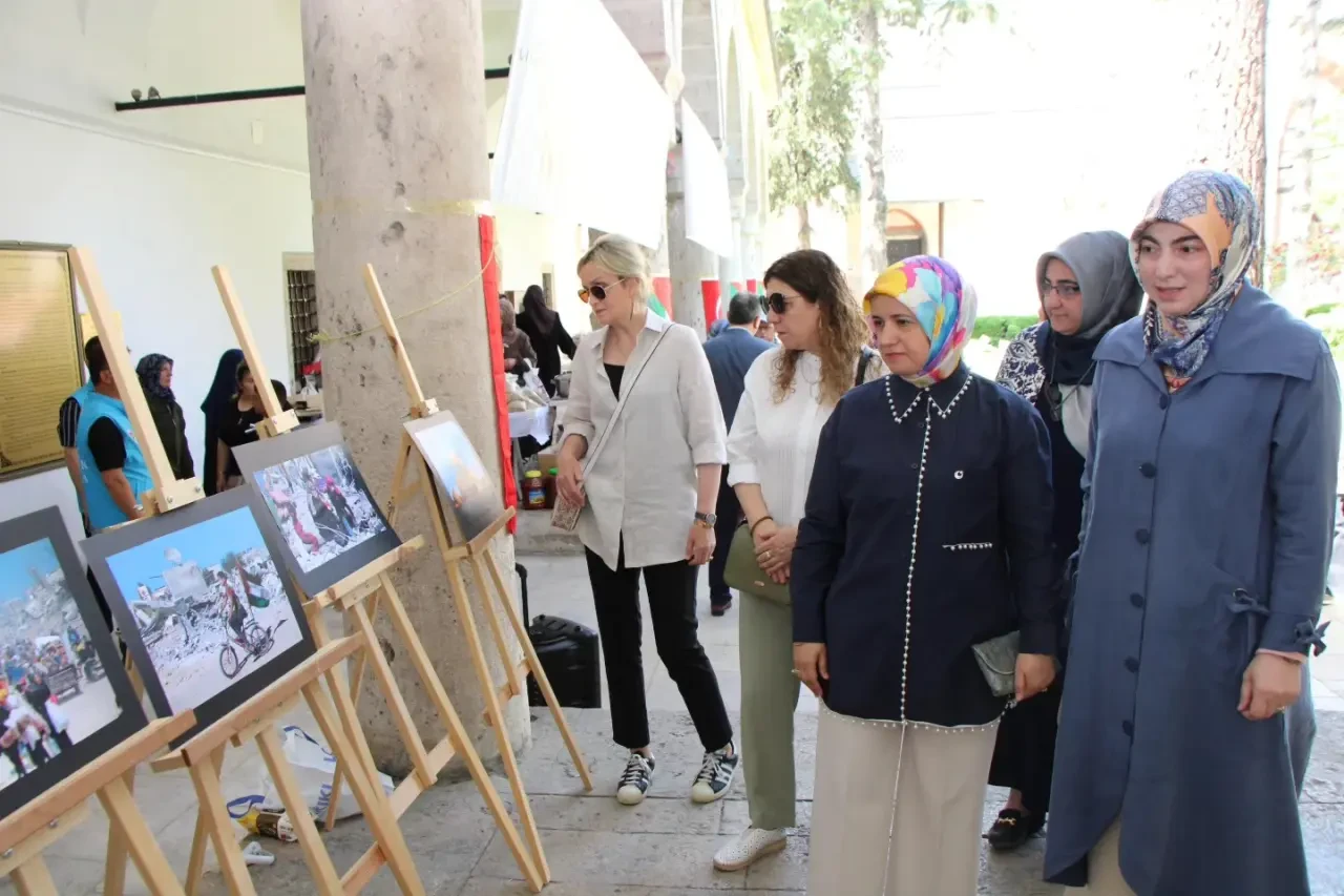 Amasya’da Filistin İçin Gönüller Seferber Oldu: Hayır Çarşısı Büyük İlgi Gördü 5