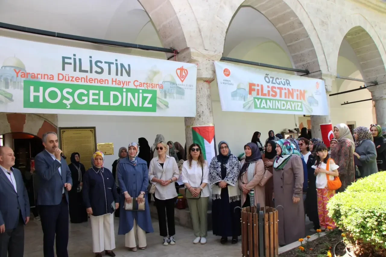 Amasya’da Filistin İçin Gönüller Seferber Oldu: Hayır Çarşısı Büyük İlgi Gördü 2