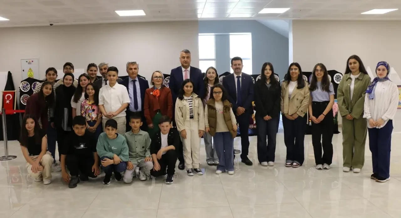 Köklerden Geleceğe: Geleneksel El Sanatları Sergisine Yoğun İlgi 3